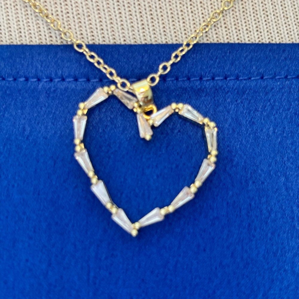 Gold Heart Necklace - Picture 3 of 3